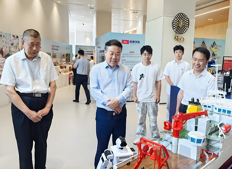 中国民办教育协会会长刘林来校调研指导